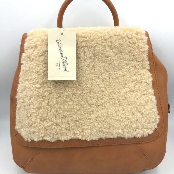 universal thread convertible backpack